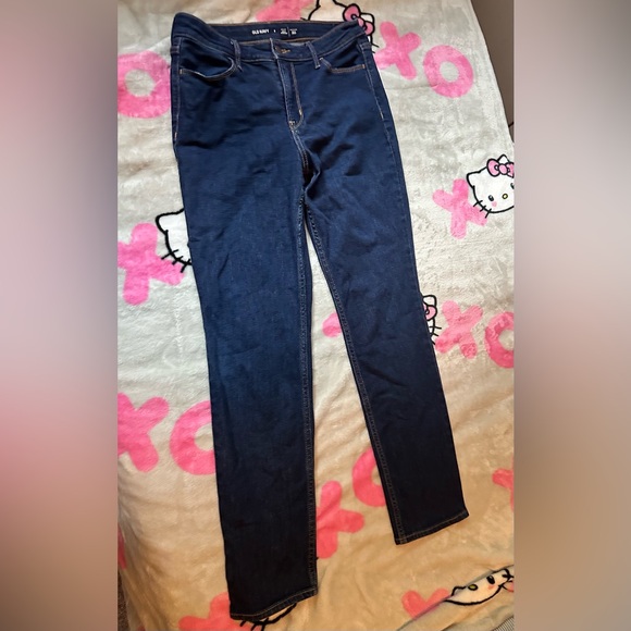 Old Navy Denim - Women’s dark blue denim high rise straight leg jeans from old navy size 6